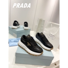 Prada Low Shoes